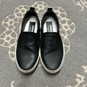 Golden goose hanami slides 38